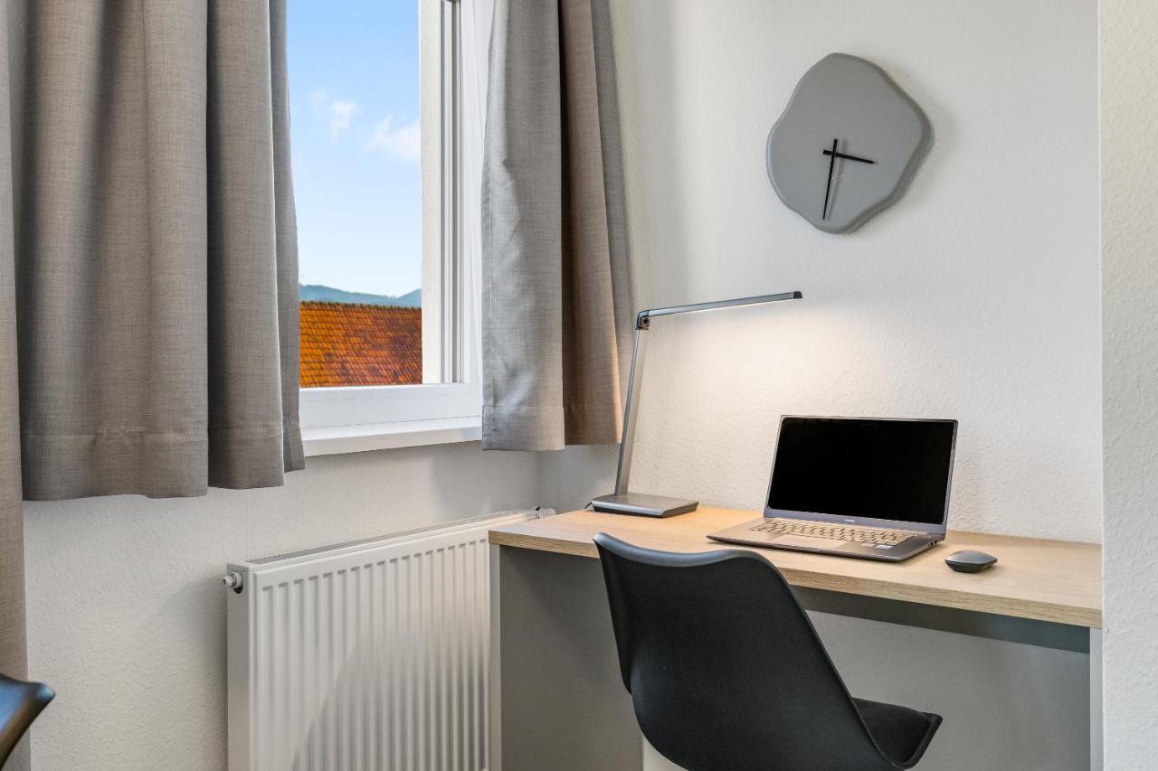 Empire Living: Denzlingen Marktplatz Ngoại thất bức ảnh